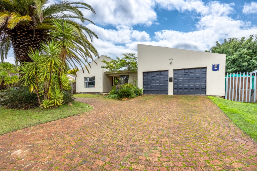 4 Bedroom Property for Sale in Wellway Park East Western Cape